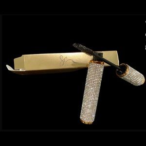 Waterproof 4D Volumizing Lengthening Mascara